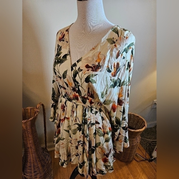 Loveriche floral dress size med. - Picture 5 of 10